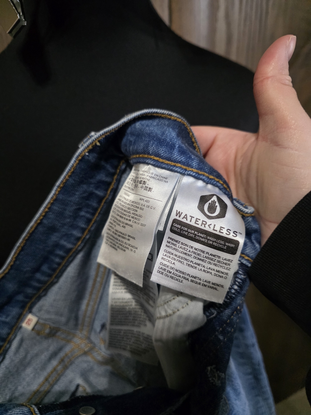Levi's Light Blue Straight Leg Jeans - Picture 4 of 4